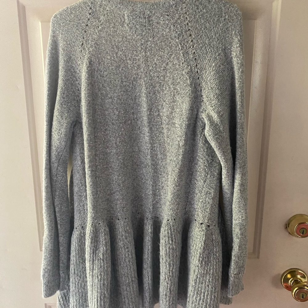 Elle Sweater with Ruffle Bottom. - Picture 2 of 4